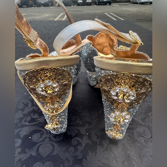 NWOB Roberta Fabiani shoes size 10.5” (IT 41)
Made in Italy - Picture 9 of 10